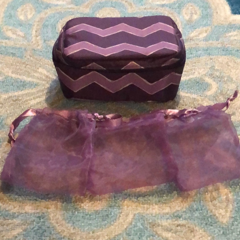 Baubles & Bracelets case jewelry case thirty one